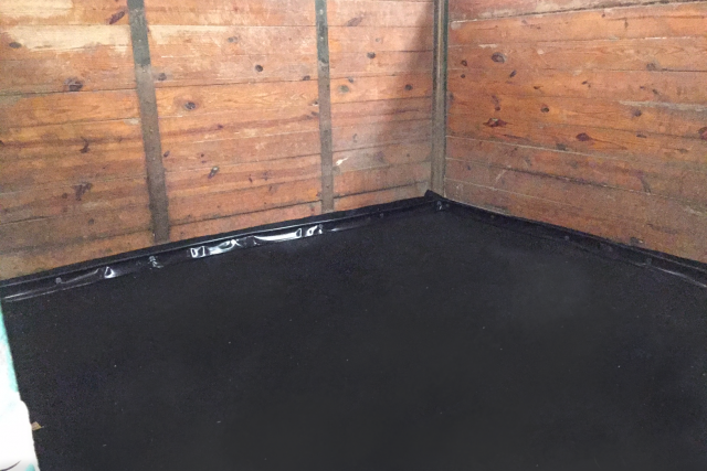 StallEZ horse stall mats